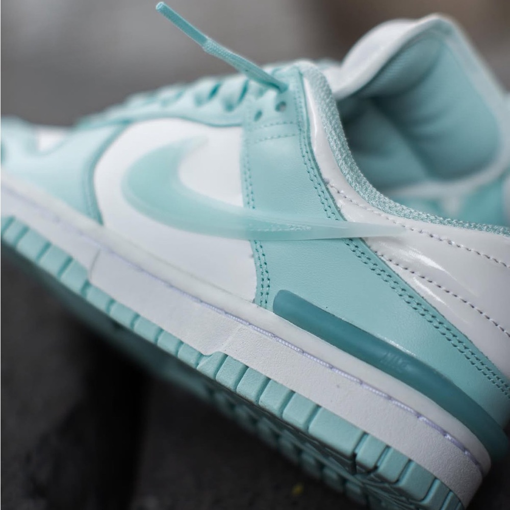 Nike Dunk Women's Fresh Jade Ice Tiffany Blue Sneakers size 8 (6.5M) - Picture 3 of 11